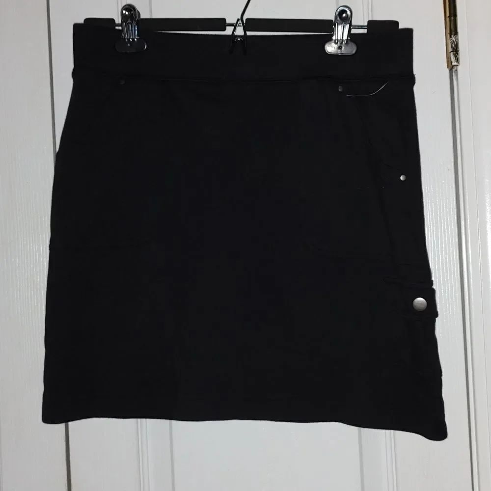Croft & Barrow  black skort  skirt  Sz S